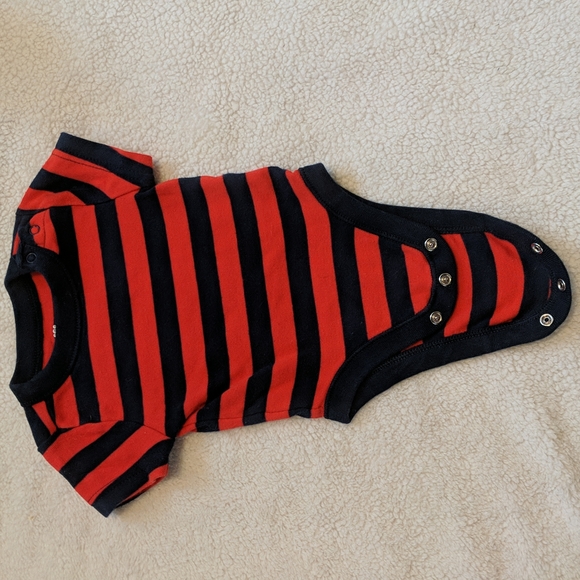 *4/$20* Old Navy Baby Bodysuit two pack size 0-3 month short sleeve - Picture 6 of 8